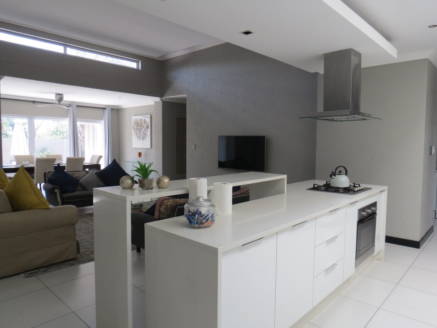 3 Bedroom Property for Sale in Greenstone Hill Gauteng