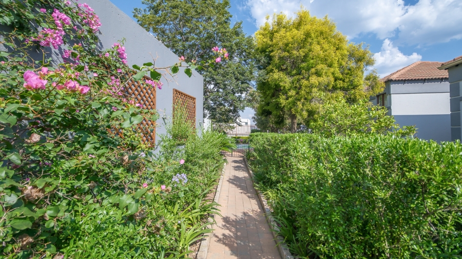 2 Bedroom Property for Sale in Lyme Park Gauteng