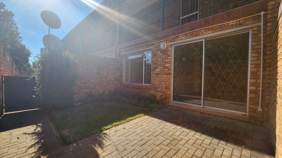 2 Bedroom Property for Sale in Rietfontein Gauteng