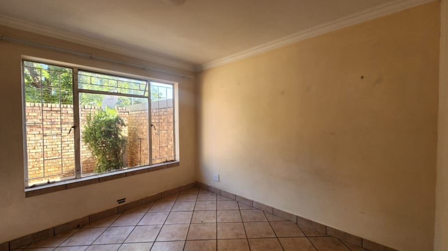 2 Bedroom Property for Sale in Rietfontein Gauteng