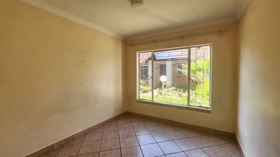 2 Bedroom Property for Sale in Rietfontein Gauteng