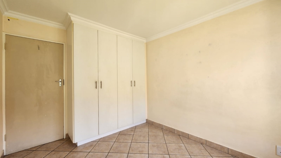 2 Bedroom Property for Sale in Rietfontein Gauteng