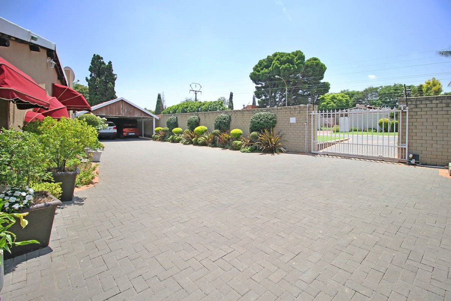 3 Bedroom Property for Sale in Croydon Gauteng
