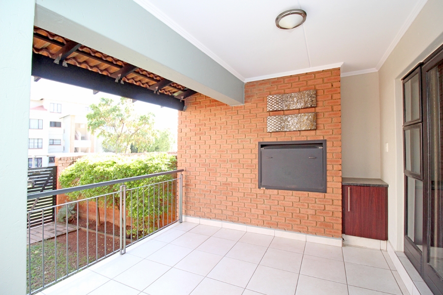 2 Bedroom Property for Sale in Greenstone Hill Gauteng