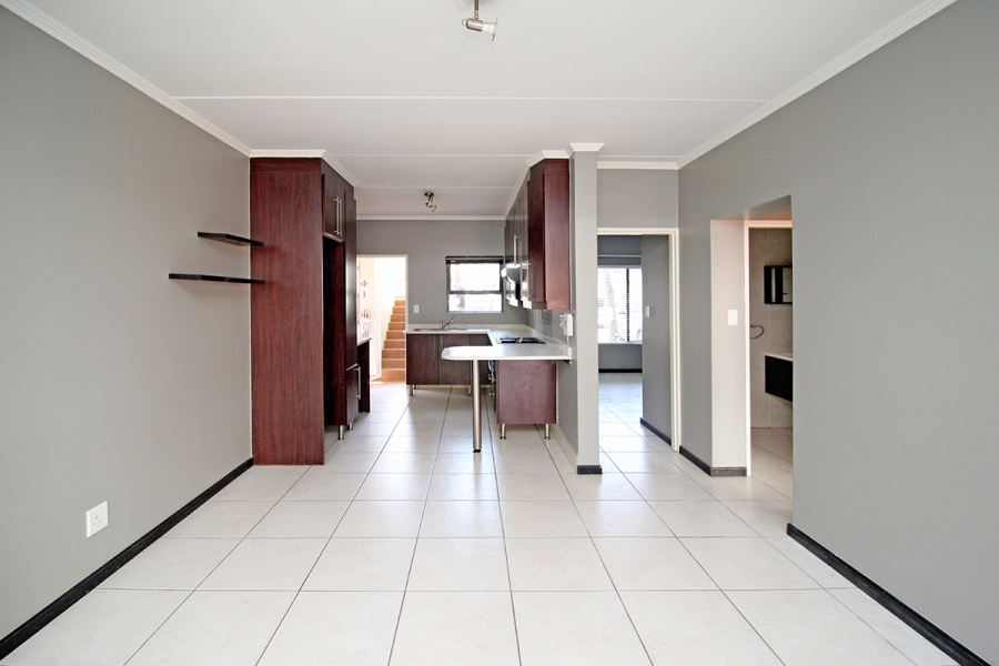2 Bedroom Property for Sale in Greenstone Hill Gauteng