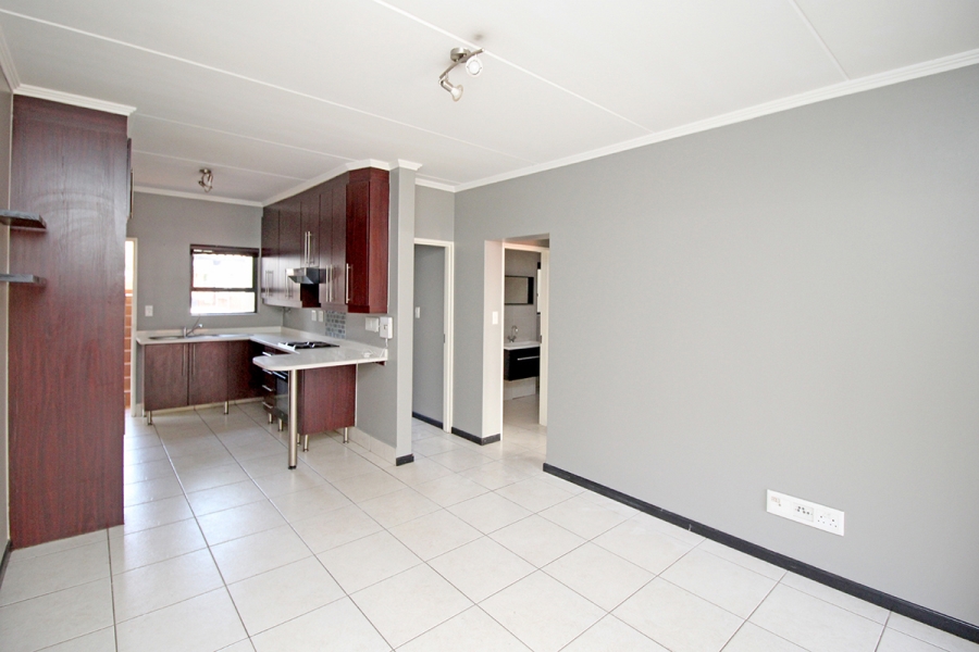 2 Bedroom Property for Sale in Greenstone Hill Gauteng
