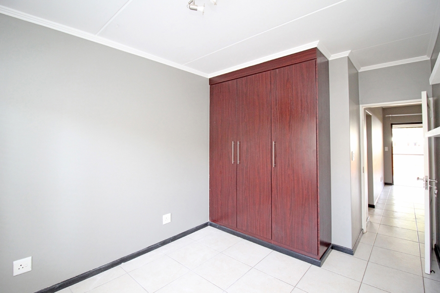 2 Bedroom Property for Sale in Greenstone Hill Gauteng