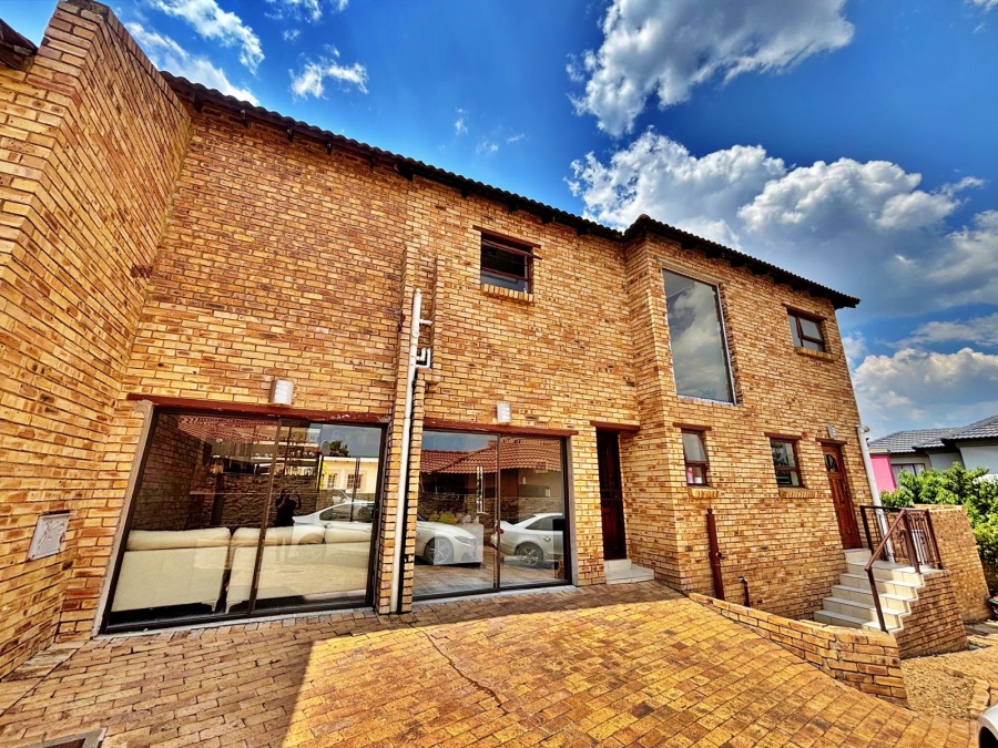 3 Bedroom Property for Sale in The Reeds Gauteng