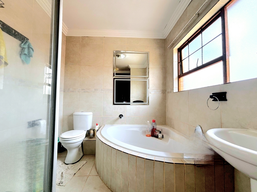 3 Bedroom Property for Sale in The Reeds Gauteng