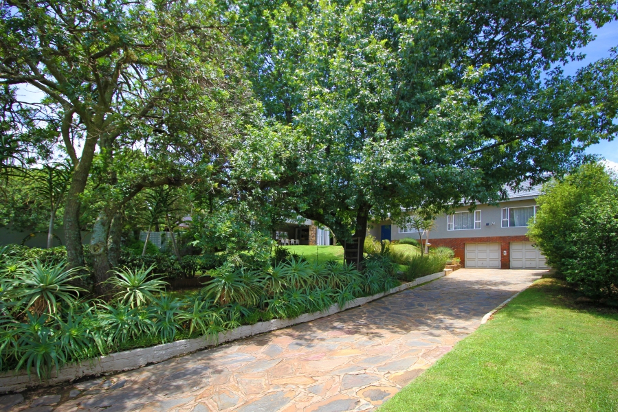 4 Bedroom Property for Sale in Victory Park Gauteng