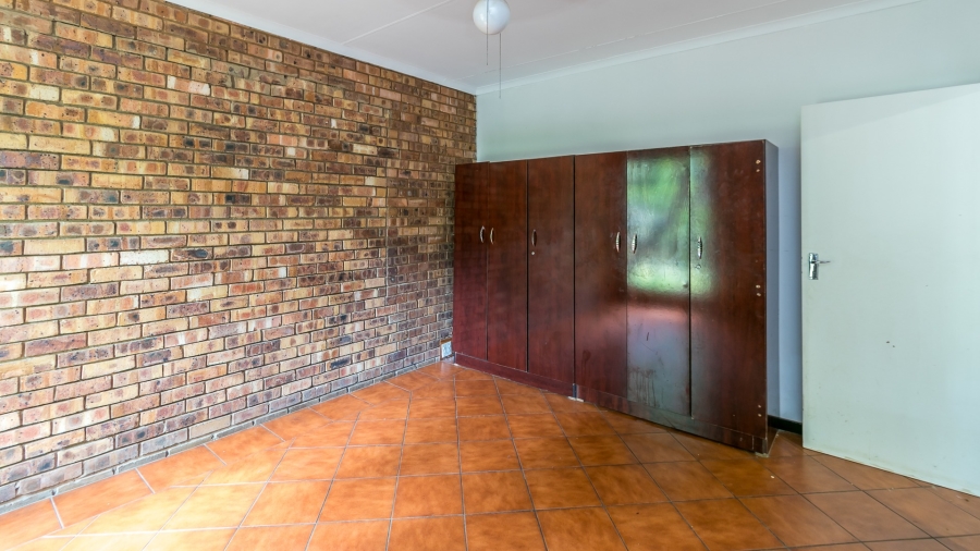 To Let 3 Bedroom Property for Rent in Glen Austin Gauteng