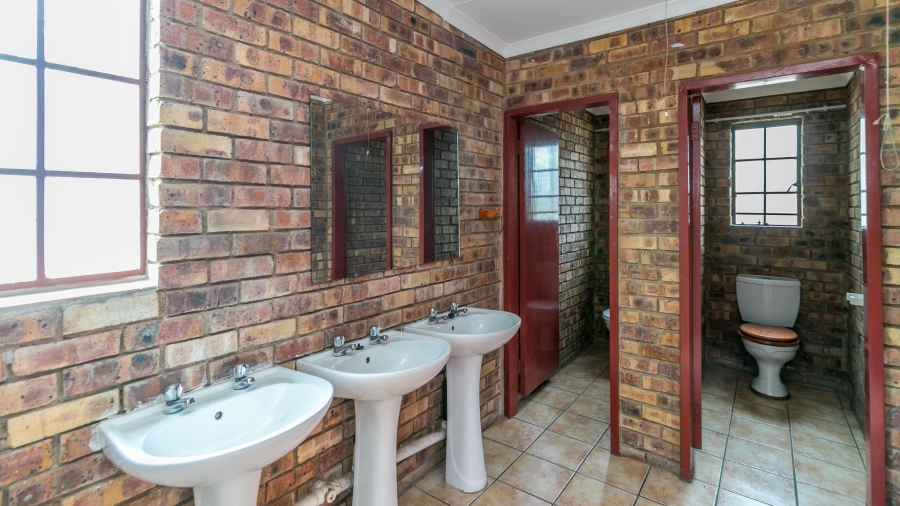 To Let 3 Bedroom Property for Rent in Glen Austin Gauteng