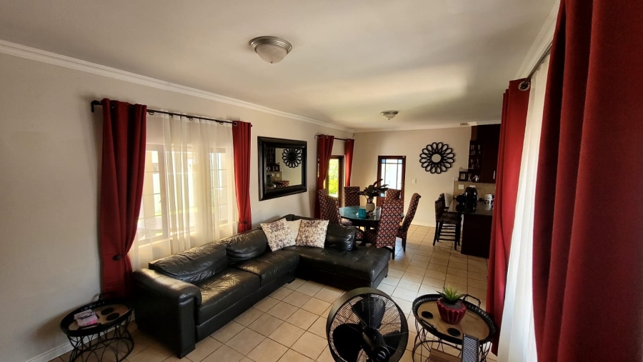 2 Bedroom Property for Sale in Sinoville Gauteng