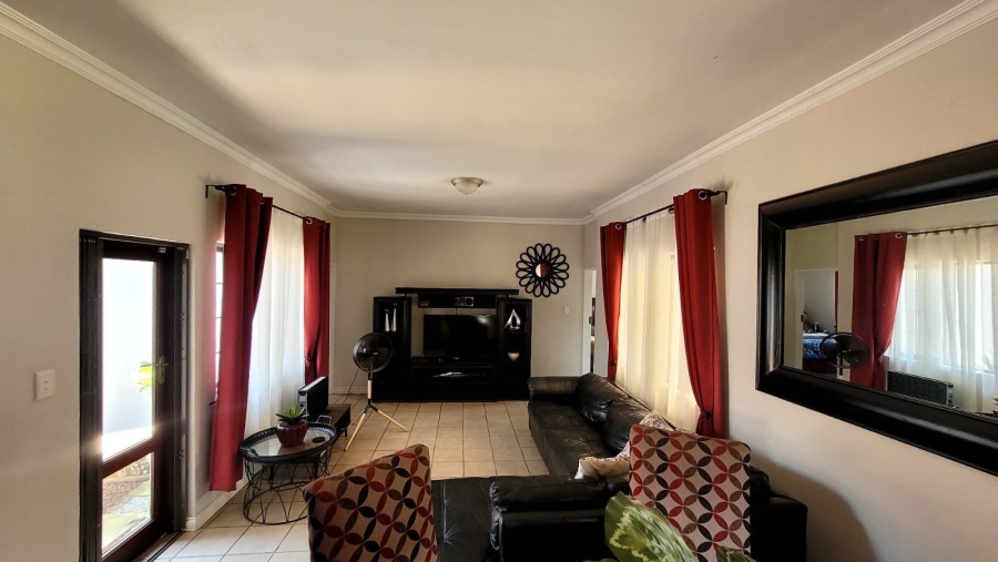 2 Bedroom Property for Sale in Sinoville Gauteng