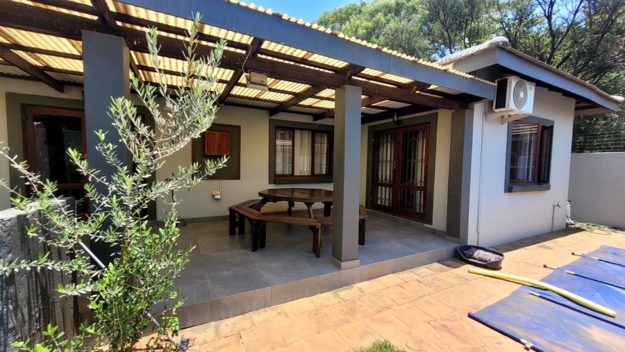 2 Bedroom Property for Sale in Sinoville Gauteng