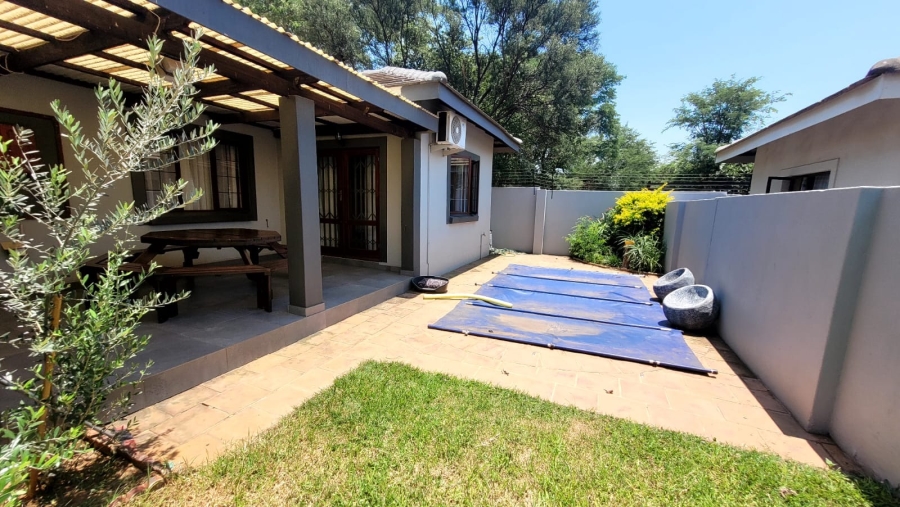 2 Bedroom Property for Sale in Sinoville Gauteng