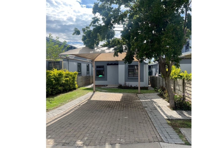 To Let 2 Bedroom Property for Rent in Noordwyk Gauteng