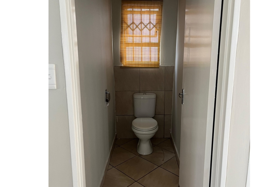 To Let 2 Bedroom Property for Rent in Noordwyk Gauteng