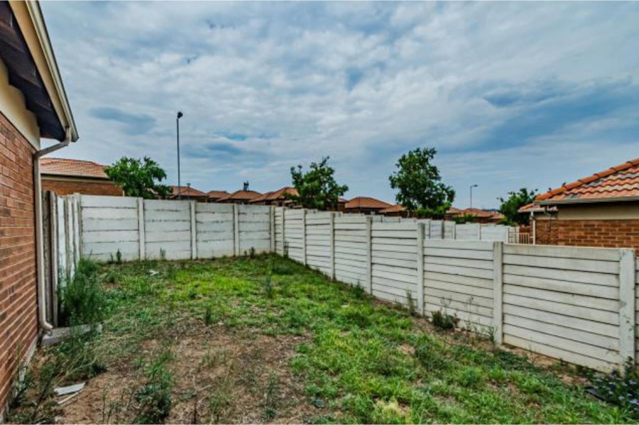 3 Bedroom Property for Sale in Rua Vista Gauteng