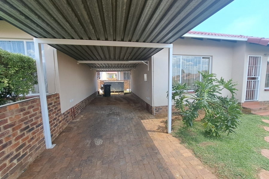 2 Bedroom Property for Sale in Ormonde Gauteng