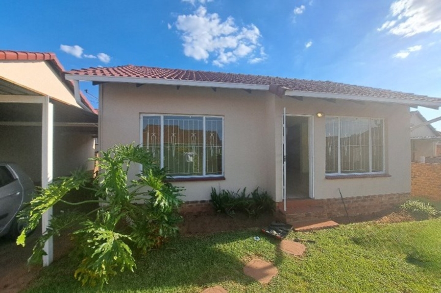 2 Bedroom Property for Sale in Ormonde Gauteng