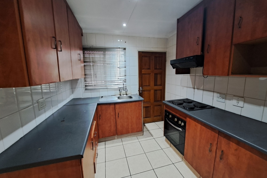 2 Bedroom Property for Sale in Ormonde Gauteng