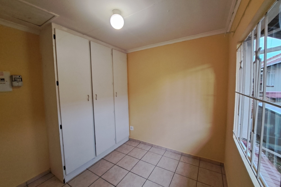 2 Bedroom Property for Sale in Ormonde Gauteng