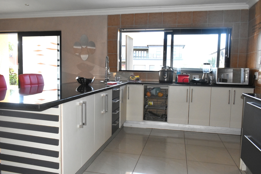 4 Bedroom Property for Sale in Theresa Park Gauteng