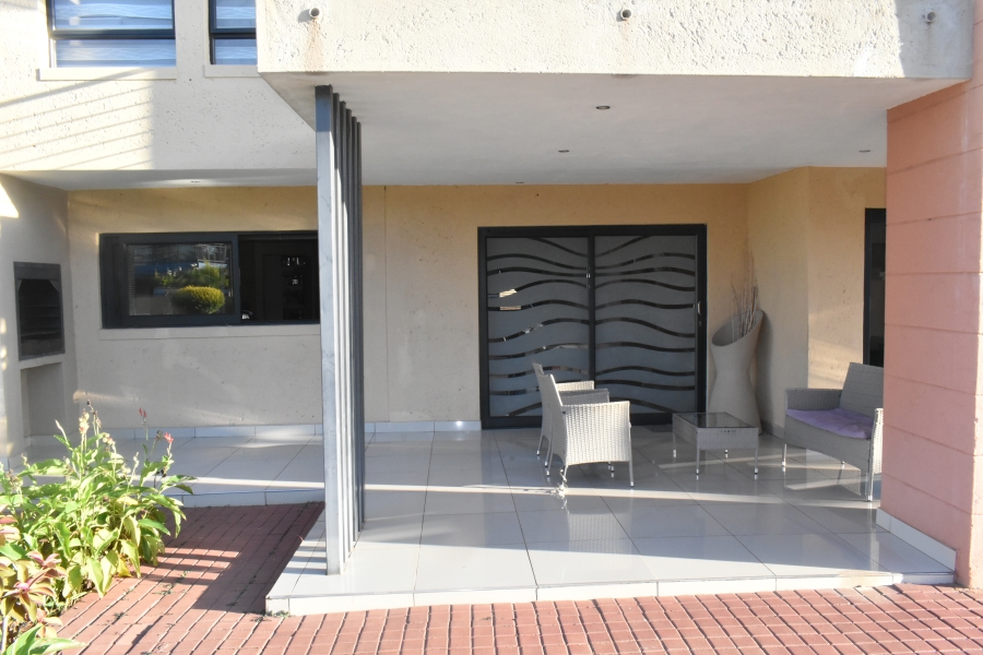 4 Bedroom Property for Sale in Theresa Park Gauteng