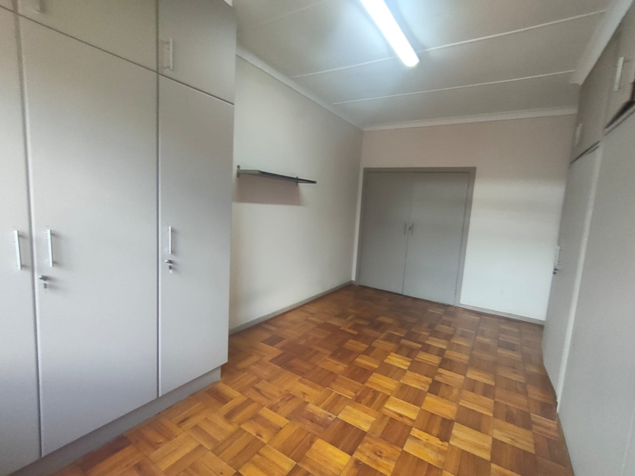 To Let 4 Bedroom Property for Rent in Emmarentia Gauteng