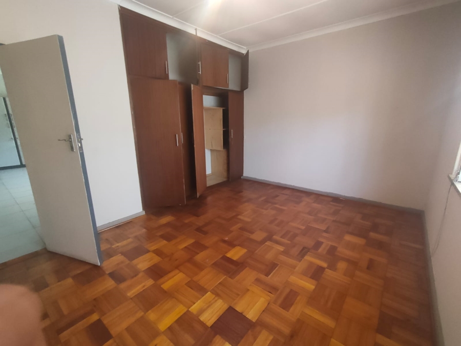 To Let 4 Bedroom Property for Rent in Emmarentia Gauteng