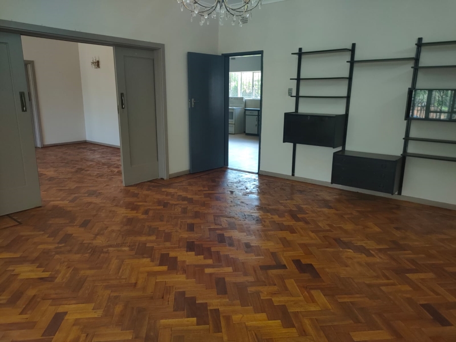 To Let 4 Bedroom Property for Rent in Emmarentia Gauteng