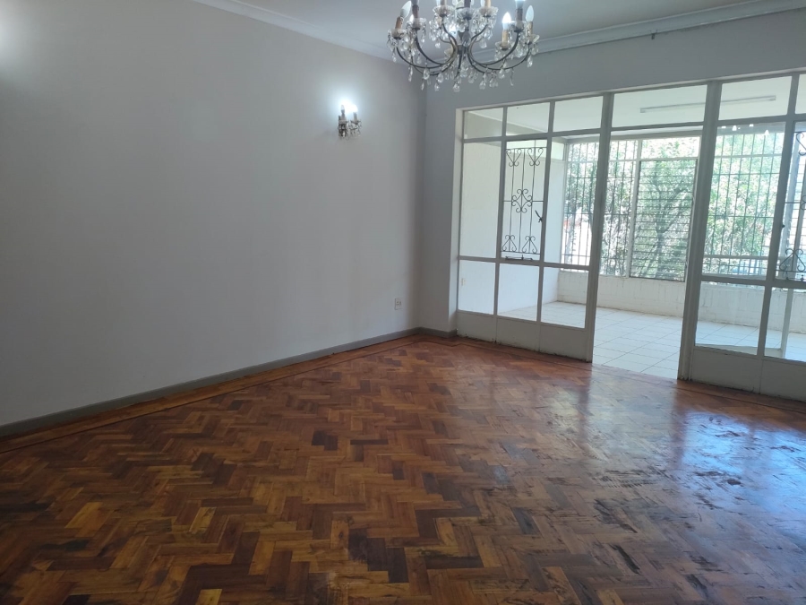 To Let 4 Bedroom Property for Rent in Emmarentia Gauteng