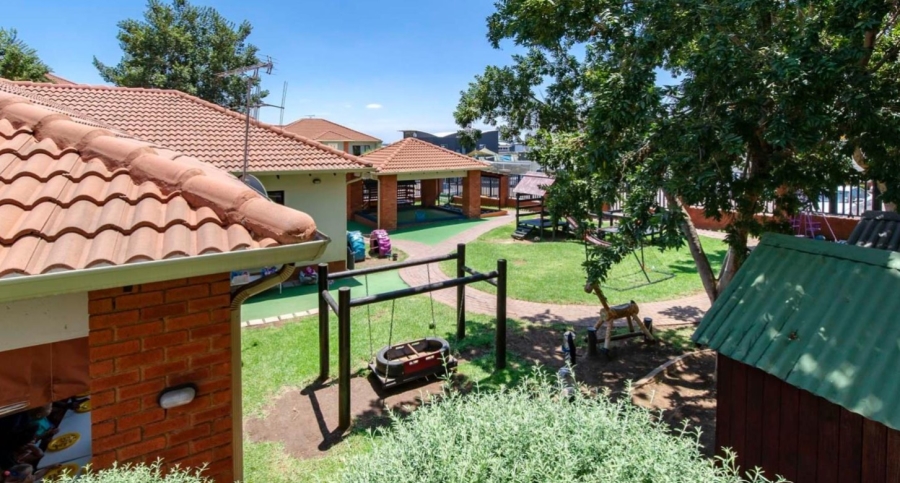 To Let 2 Bedroom Property for Rent in Greenstone Hill Gauteng