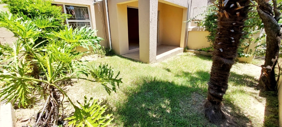 2 Bedroom Property for Sale in Vorna Valley Gauteng