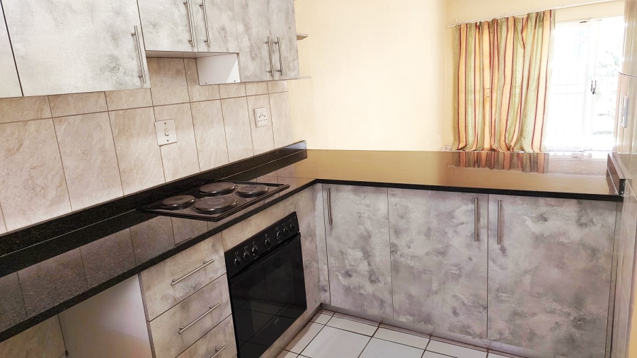 2 Bedroom Property for Sale in Vorna Valley Gauteng