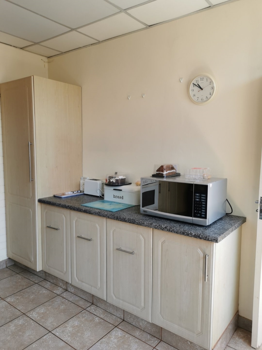 To Let 3 Bedroom Property for Rent in Discovery Gauteng