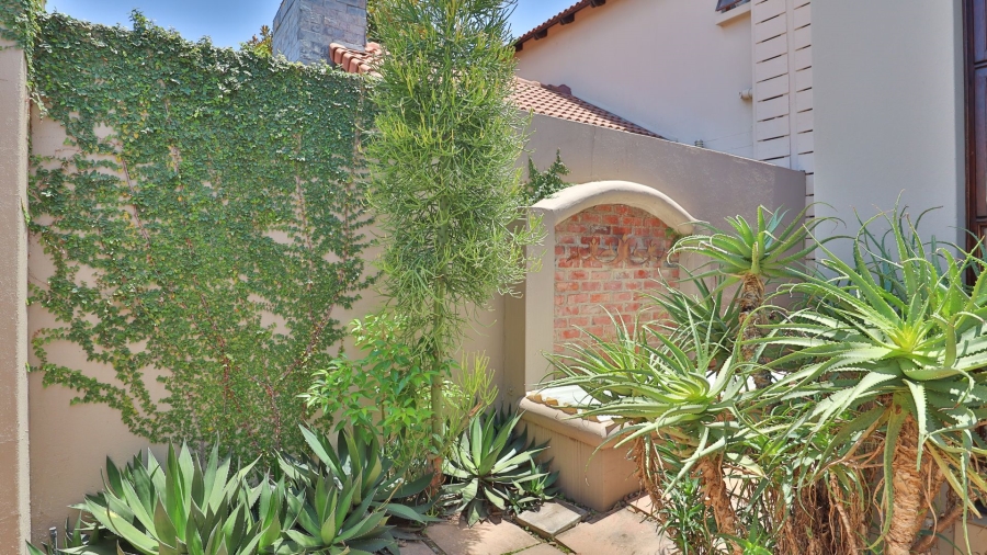 2 Bedroom Property for Sale in Menlo Park Gauteng