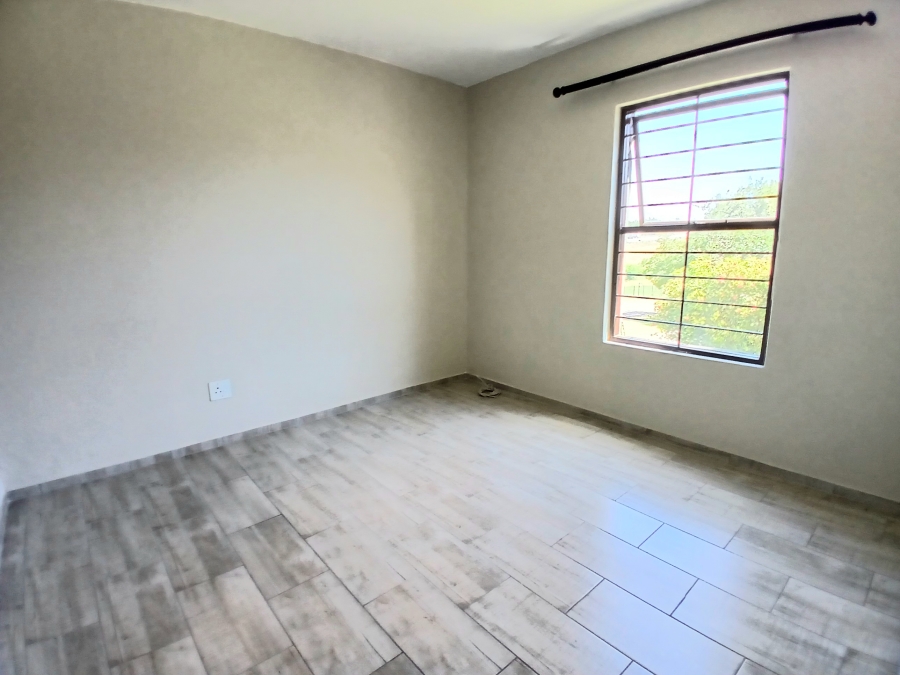 3 Bedroom Property for Sale in Marais Steyn Park Gauteng