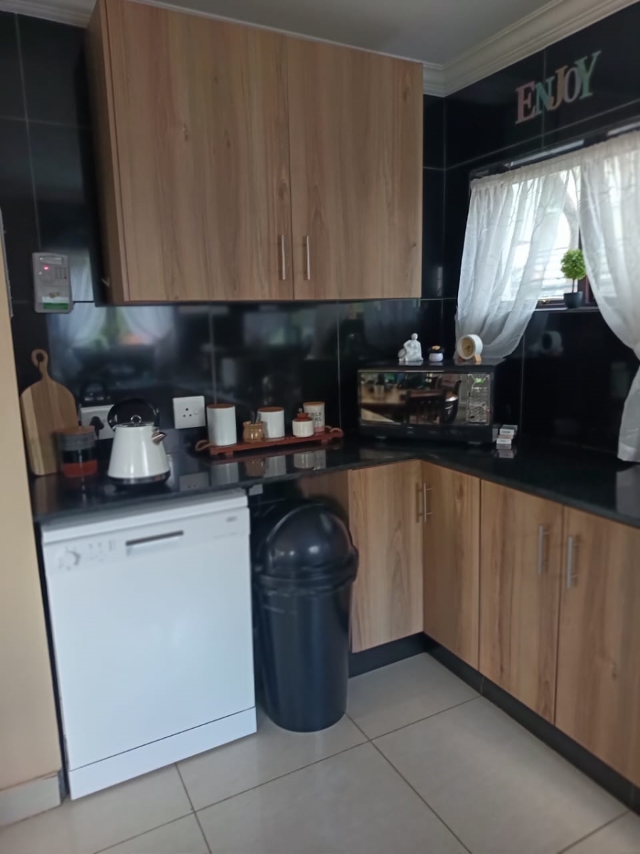 To Let 3 Bedroom Property for Rent in Roodeplaat Gauteng