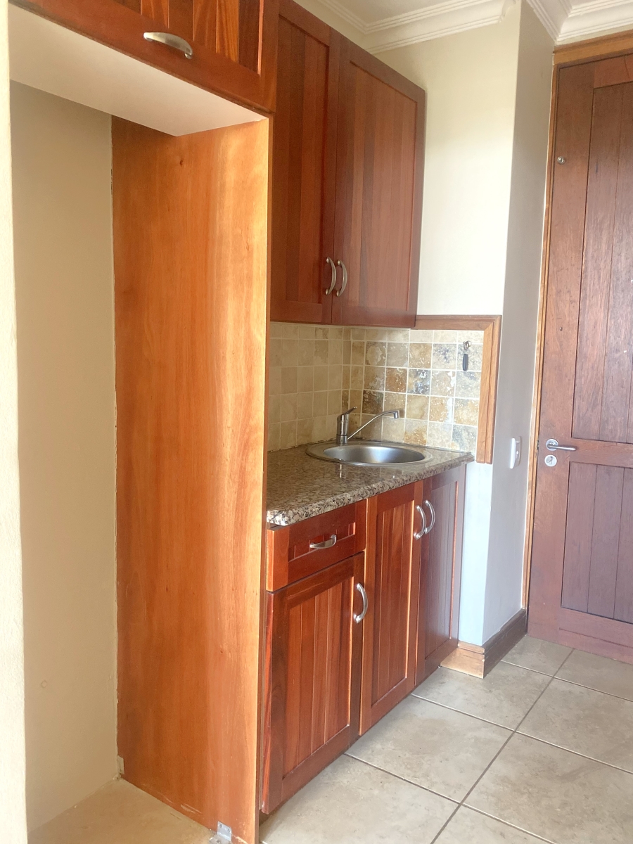 To Let 1 Bedroom Property for Rent in Newlands Gauteng