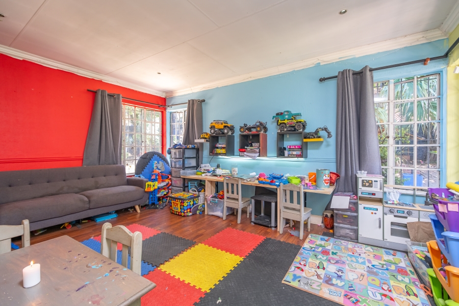 4 Bedroom Property for Sale in Bromhof Gauteng