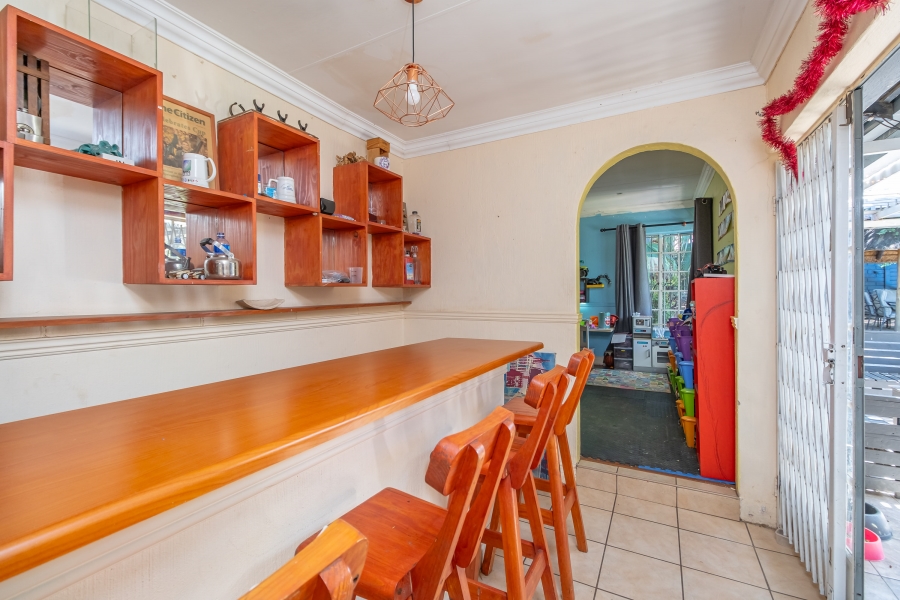 4 Bedroom Property for Sale in Bromhof Gauteng