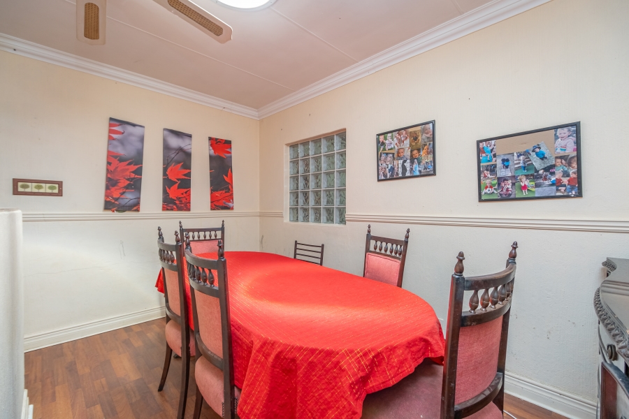 4 Bedroom Property for Sale in Bromhof Gauteng