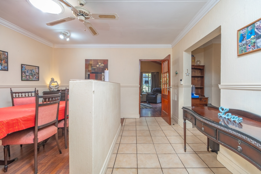 4 Bedroom Property for Sale in Bromhof Gauteng