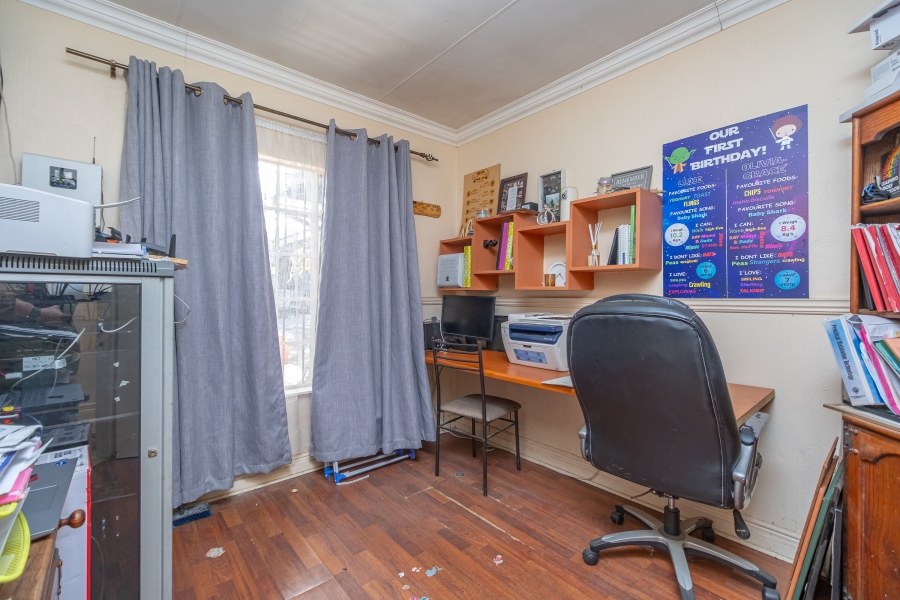 4 Bedroom Property for Sale in Bromhof Gauteng