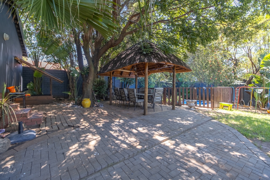 4 Bedroom Property for Sale in Bromhof Gauteng