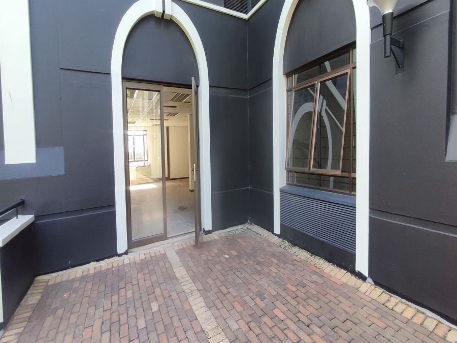 To Let commercial Property for Rent in Hyde Park Gauteng