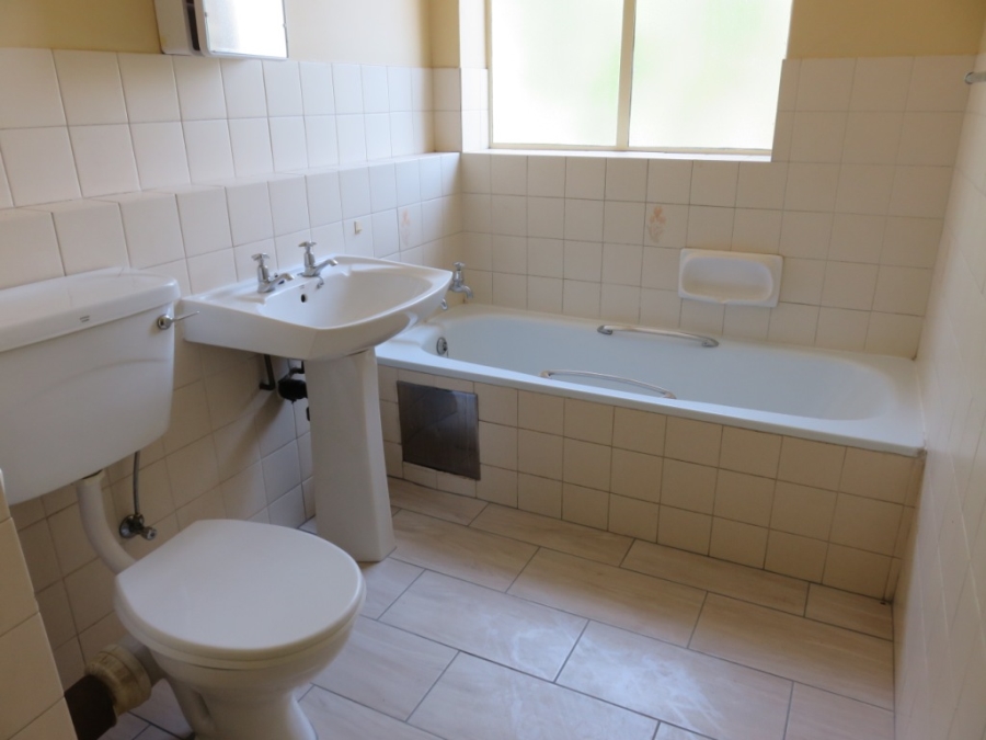 1 Bedroom Property for Sale in Wonderboom South Gauteng