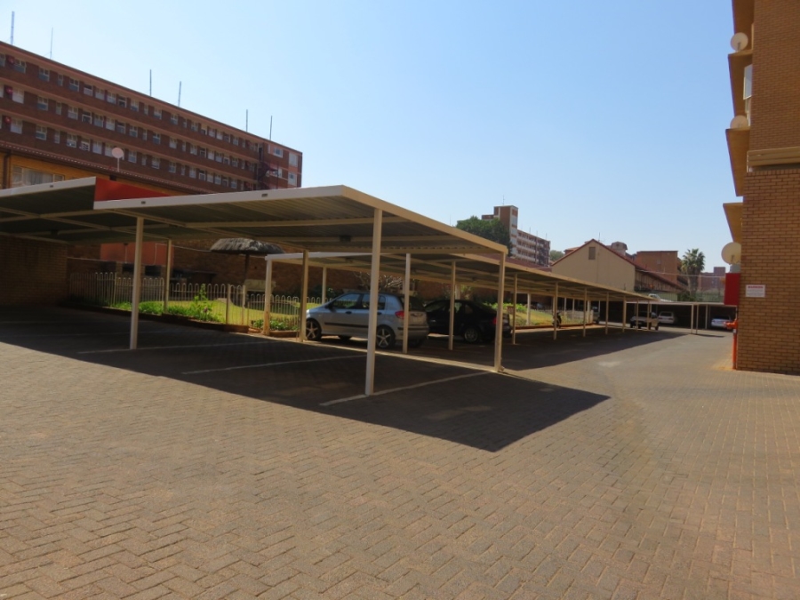 1 Bedroom Property for Sale in Wonderboom South Gauteng